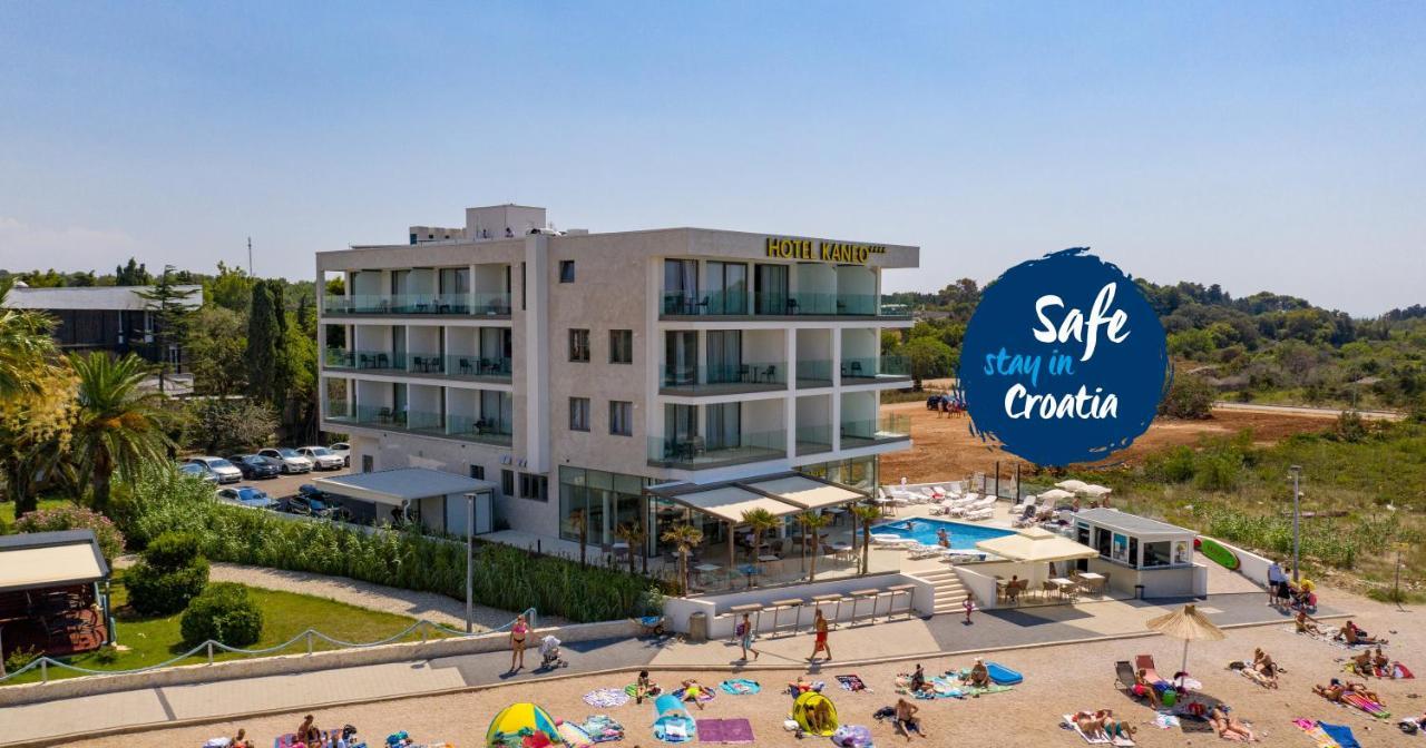 Kaneo Beach Hotel Novalja Eksteriør bilde