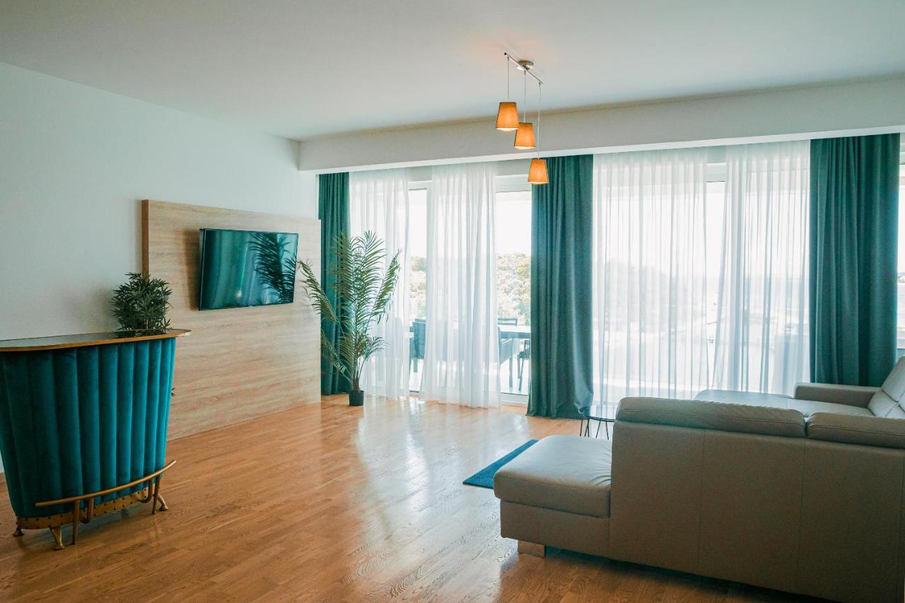Kaneo Beach Hotel Novalja Eksteriør bilde